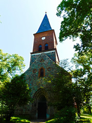 Fototapeta na wymiar Gotisches Kirchengebäude aus der zweiten Hälfte des 13. Jahrhunderts