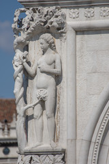 Fototapeta na wymiar Palace of Doges,Venetia, Italia,march, 2019,exterior statues