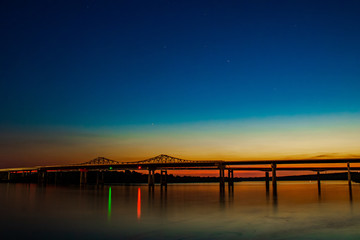 Fototapeta na wymiar The sun set on the Tennessee River in Huntsville Alabama