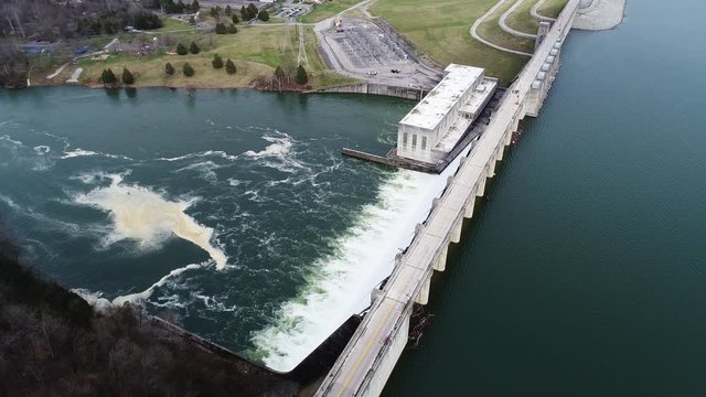 Wolf Creek Dam in Kentucky, panning aerial