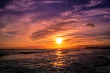 Fototapeta na wymiar Honolulu, Oahu, Hawaii Spectacular Sunset Sunrise