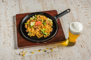 普通の焼きそば　Chow mein noodles dish
