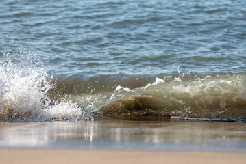 Ocean wave crashing
