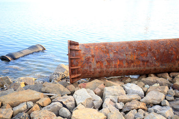 The rusty iron pipe