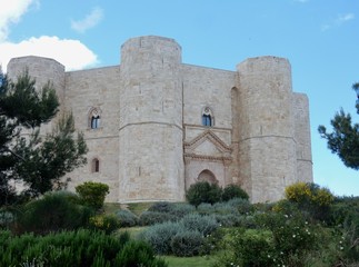 Fototapeta na wymiar Andria - Castel del Monte