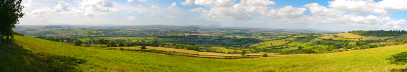 Fototapeta na wymiar panoramic view over English country side