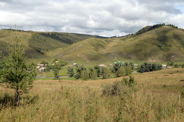 Obraz premium Mountain landscape in the vicinity of the village of Generalka Altai Territory