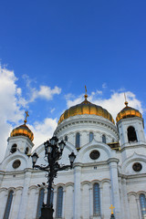 Fototapeta na wymiar Cathedral of Christ the Saviour on blue sky background in Moscow, Russia