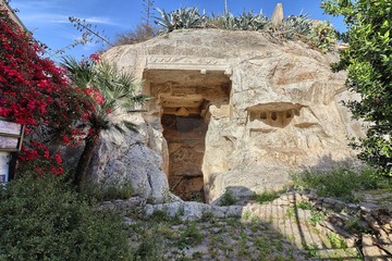 Grotta della Vipera. Antico sepolcro di epoca romana. Cagliari, Sardegna, Italia