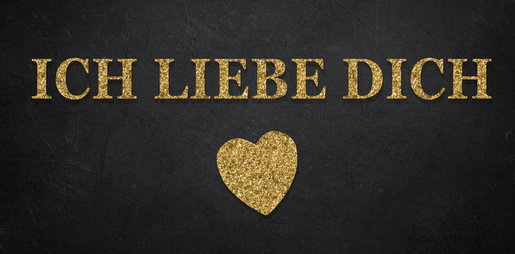Papierhintergrund mit goldener Aufschrift "Ich liebe Dich!" 