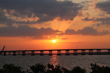 Fototapeta na wymiar sunset over bay bridge