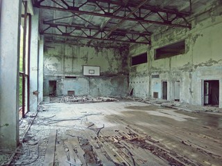Sala gimnastyczna w Prypeci, 33 lata po wybuchu reaktora atomowego w Czarnobylu