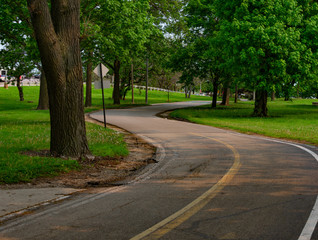 Fototapeta na wymiar Curving Path on the Lakefront Trail in Chicago