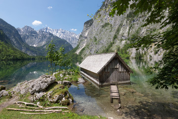 Der Obersee in Bayern, Deutschland, im Sommer
