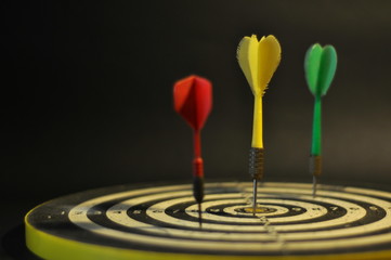 darts on target
