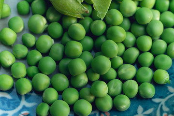 fresh green peas