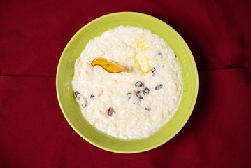 rice pudding with raisins and butter