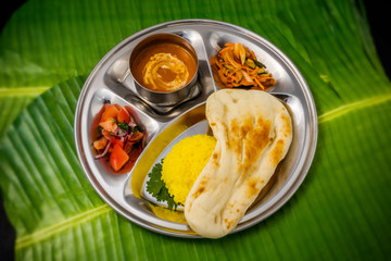 インドのカレー　Plate lunch of typical Indian curry