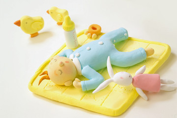 赤ちゃん　ベビー　お昼寝　屋内　成長　育児　生活　クラフト　オブジェ　クレージュ　立体　イラスト　立体イラスト　人形