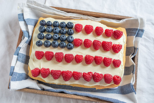  USA Flag Cake, Patriotic 4th of July Dessert on a table