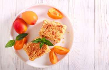 Fototapeta na wymiar Apricot crumble topping cake bars
