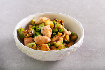 Chicken, zucchini and pea war salad