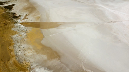 great salt lake in the middle of Turkey