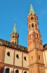 Fototapeta na wymiar Würzburg, Dom St. Kilian, östliches Turmpaar