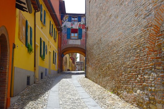 Picturesque streets of Dozza, a town located a few kilometers from Bologna, Italy