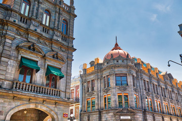 Fototapeta premium Colorful Puebla streets in Zocalo historic city center