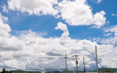 Bright sky with many clouds
