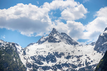 Snowy mountain range in Austria: Loferer Steinberge