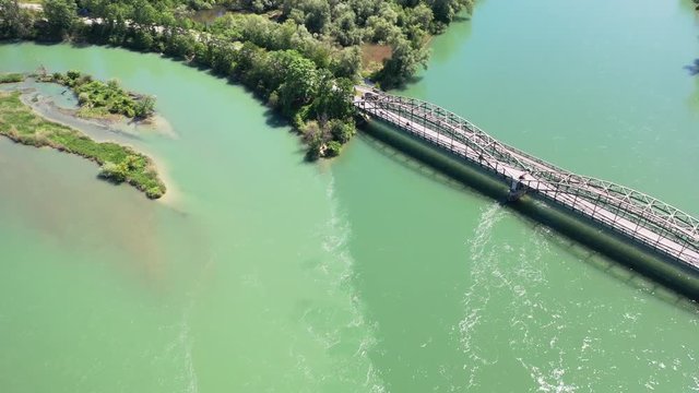 M&uuml;ndung von Rhein und Aare