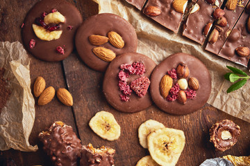 Fototapeta premium Organic homemade chocolate and cocoa beeens