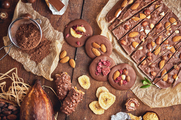 Organic homemade chocolate and cocoa beeens