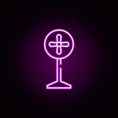 Obraz premium charging fan, electric fan neon icon. Elements of water, boiler, thermos, gas, solar set. Simple icon for websites, web design, mobile app, info graphics