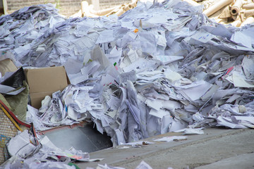 reciclaje de papel blanco 