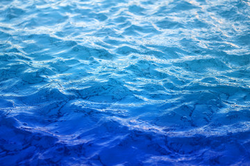 Photo macro background with clear blue sea water