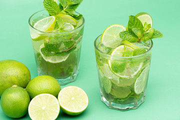 Refreshing Mojito cocktail drinks in the glasses