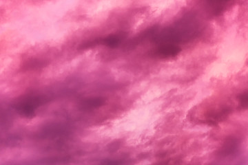 Obraz premium Crimson dramatic sunset on the sky, close-up. Background. Text space.