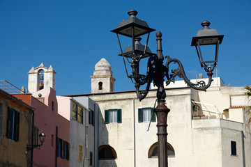 Sardinien Alghero Altstadt mit alter Laterne