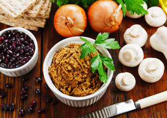 Pate with red beans and champignons