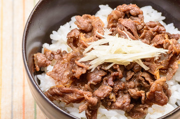 牛肉のしぐれ煮どんぶり