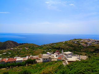 Fototapeta na wymiar view to a small village in greece in the bay