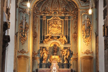 Fototapeta na wymiar Ville de Lyon - La Chapelle de la Vierge dans la basilique de Fourvière, construite en 1192