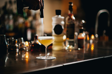 Making a Pisco Sour cocktail