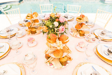 Event Wedding - Baby Shower - Centerpiece Table Decor