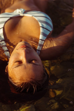 Portrait of a beauty in the water