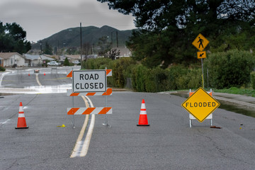 flood road closed