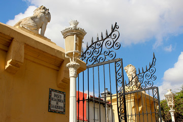 Jacarilla - Jardín del Palacio del Marqués de Fontalba, iglesia - Vega Baja - Alicante - España